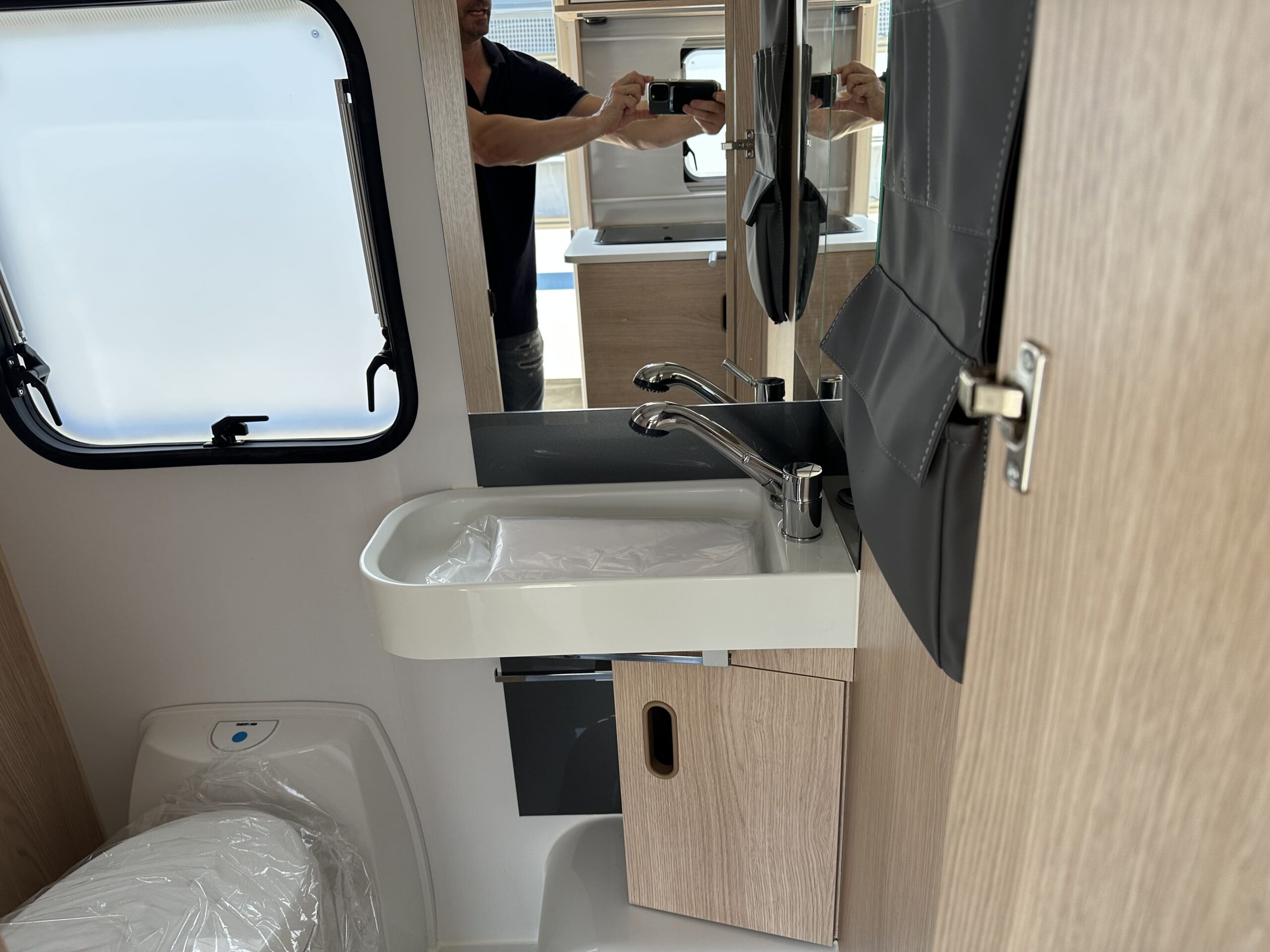 ADRIA AVIVA 360 DK