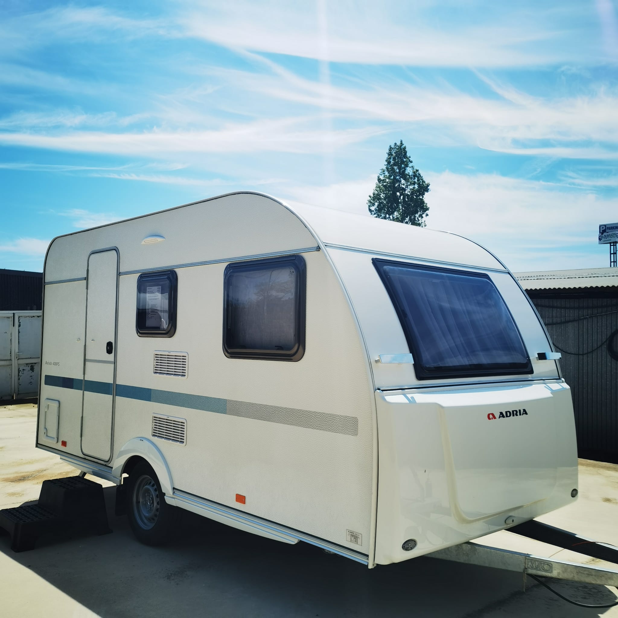 ADRIA AVIVA 400 PS