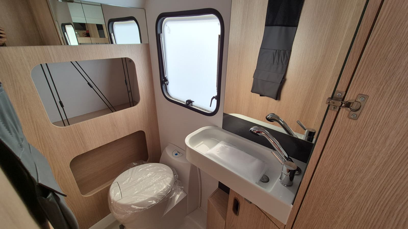 Adria aviva 472pk