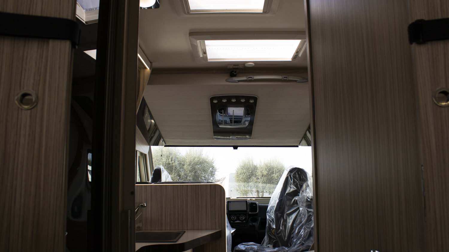 ELNAGH MAGNUM 530 Automática 180Cv