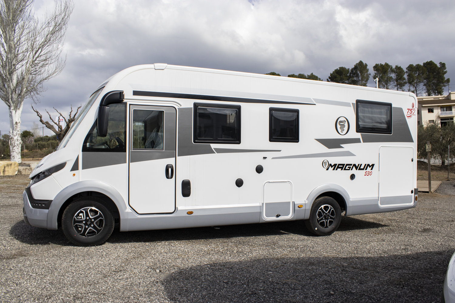 ELNAGH MAGNUM 530 Automática 180Cv