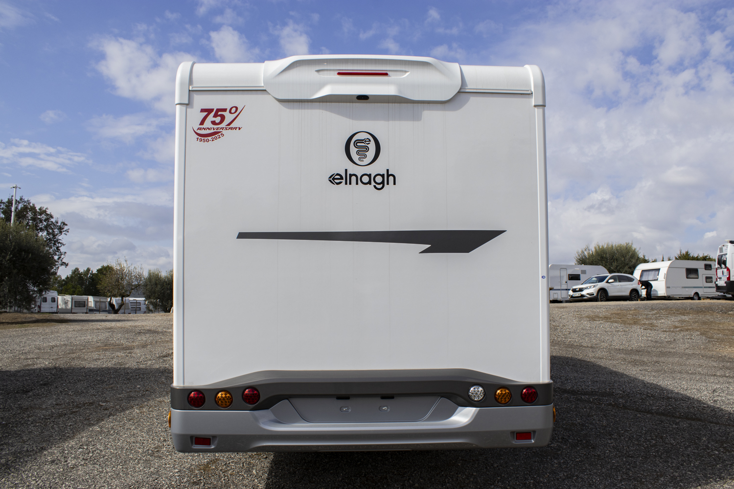 ELNAGH MAGNUM 530 Automática 180Cv