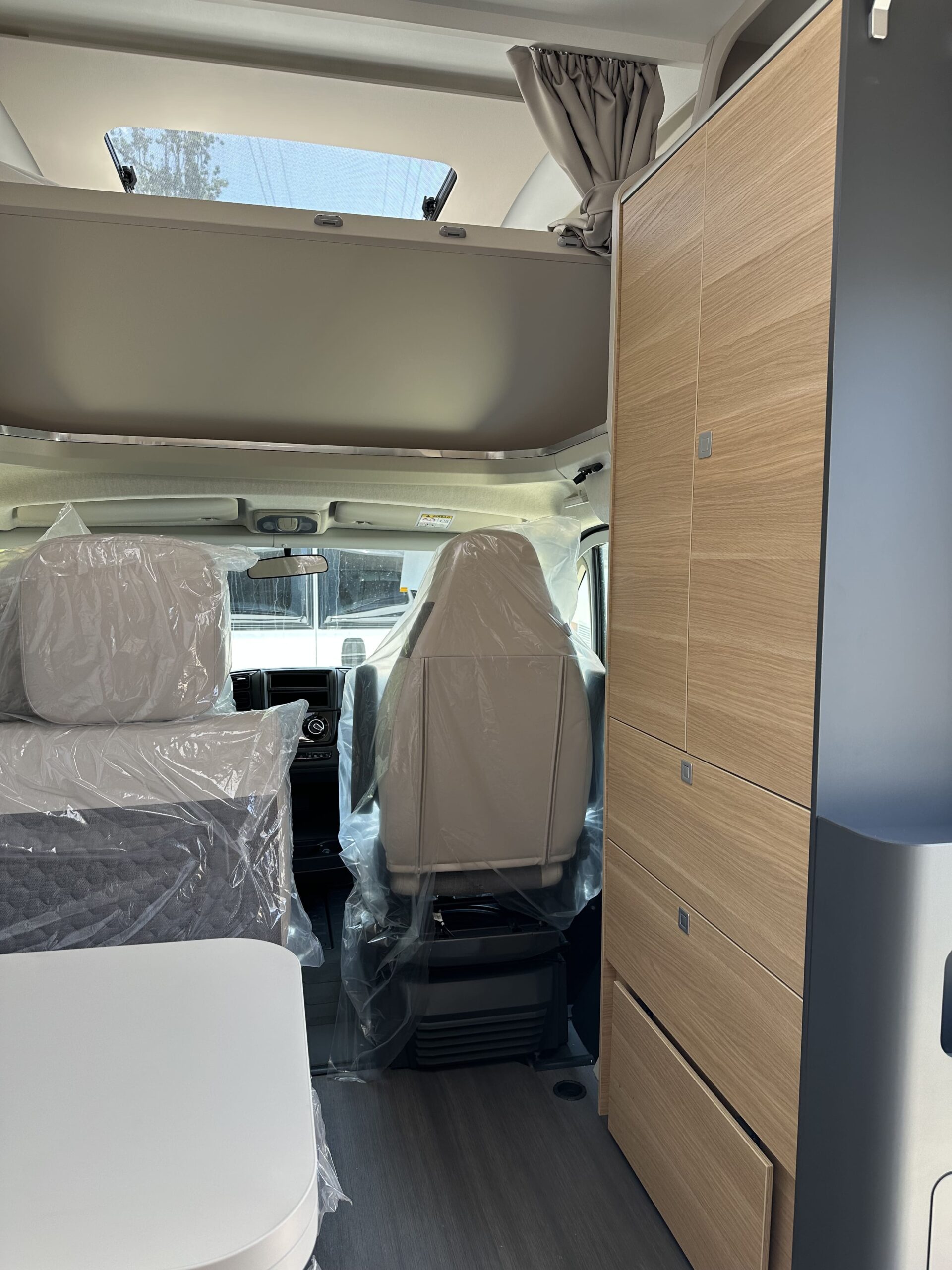 ADRIA CORAL XL AXESS 600DP 2025