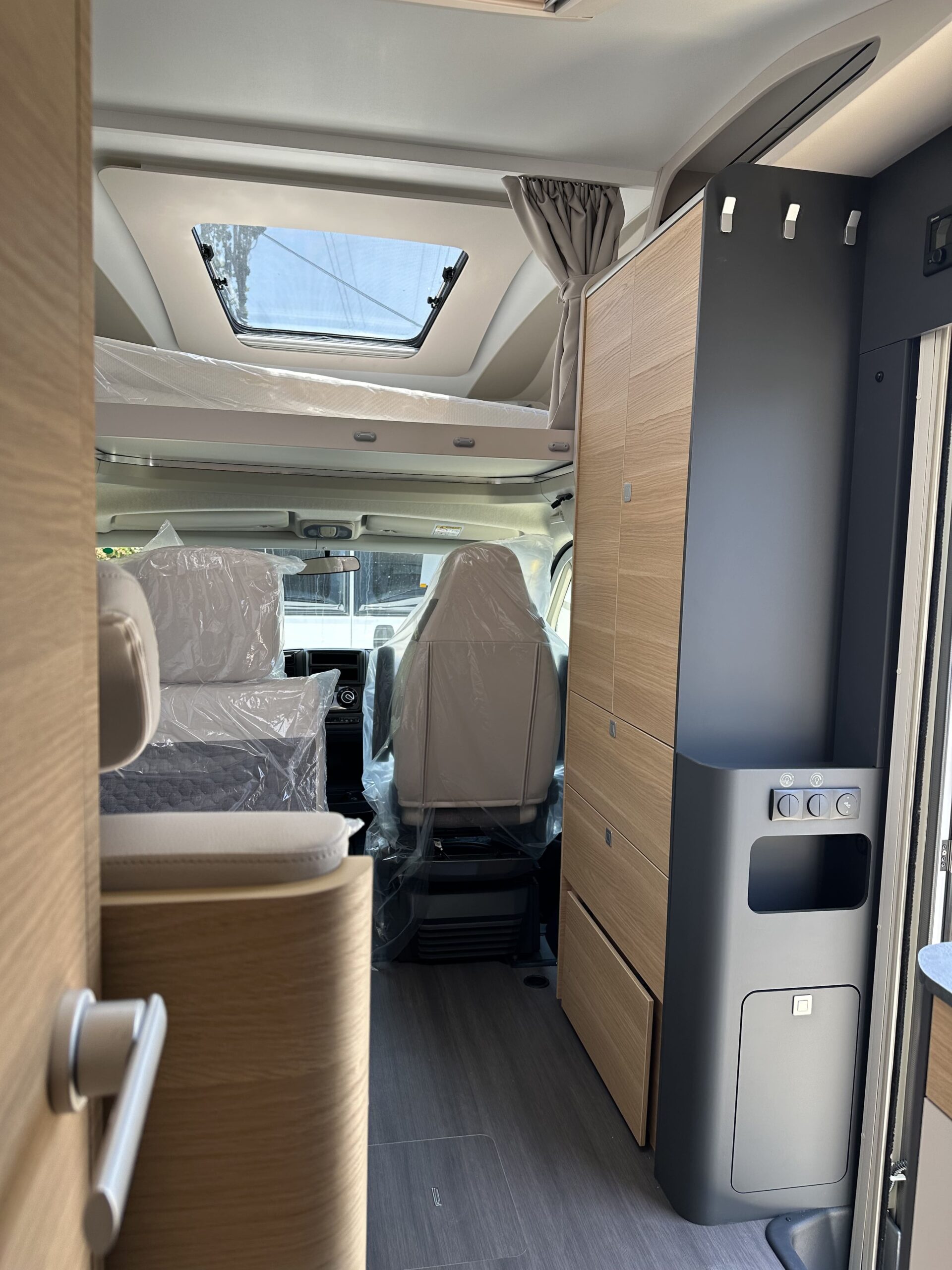 ADRIA CORAL XL AXESS 600DP 2025