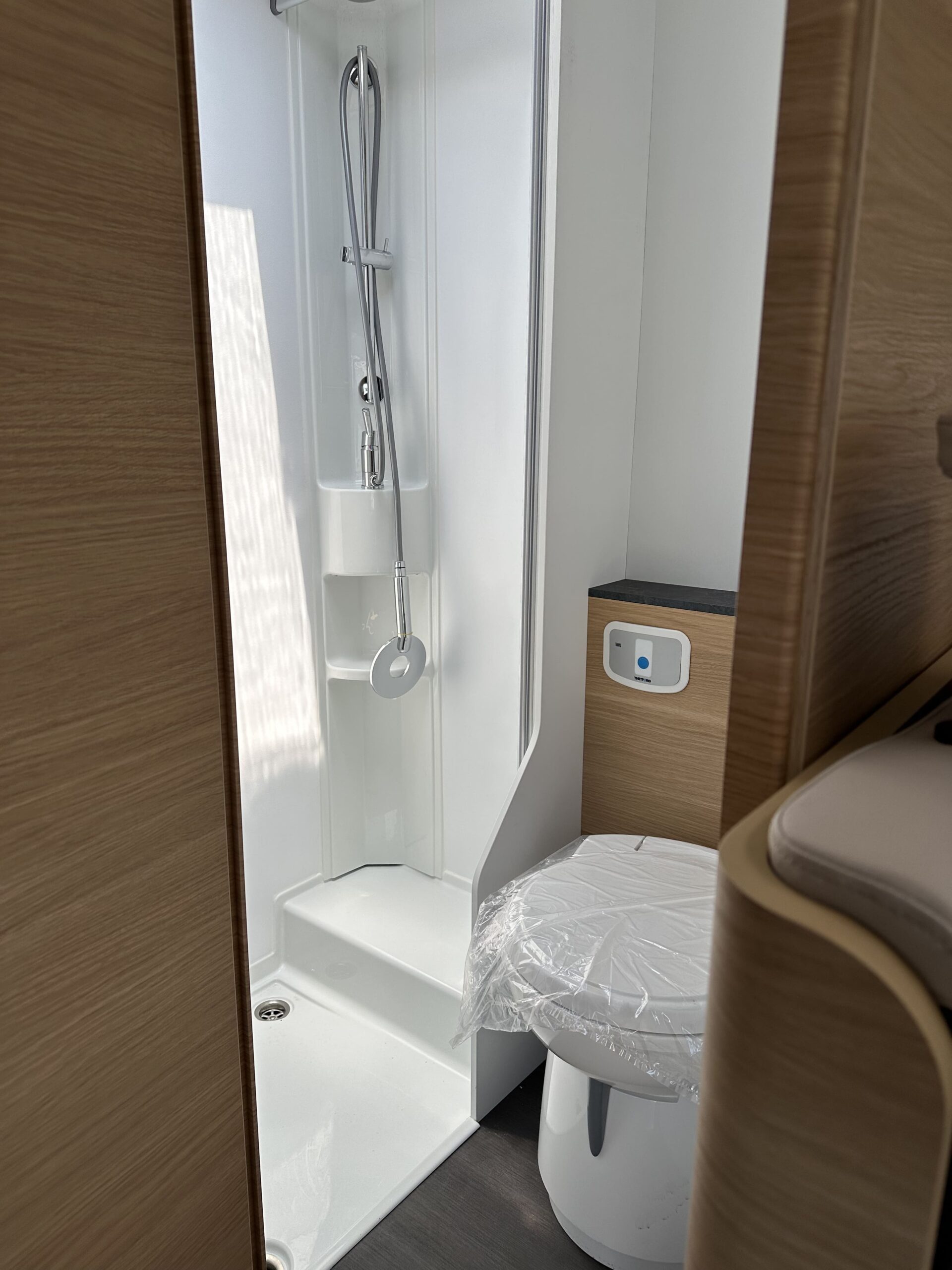 ADRIA CORAL XL AXESS 600DP 2025