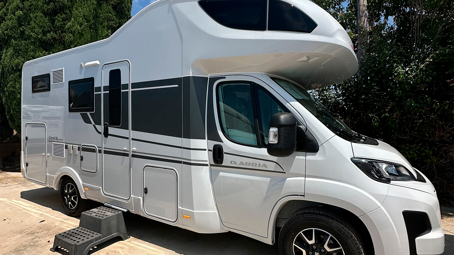 Adria-coral-xl-axess-600dp