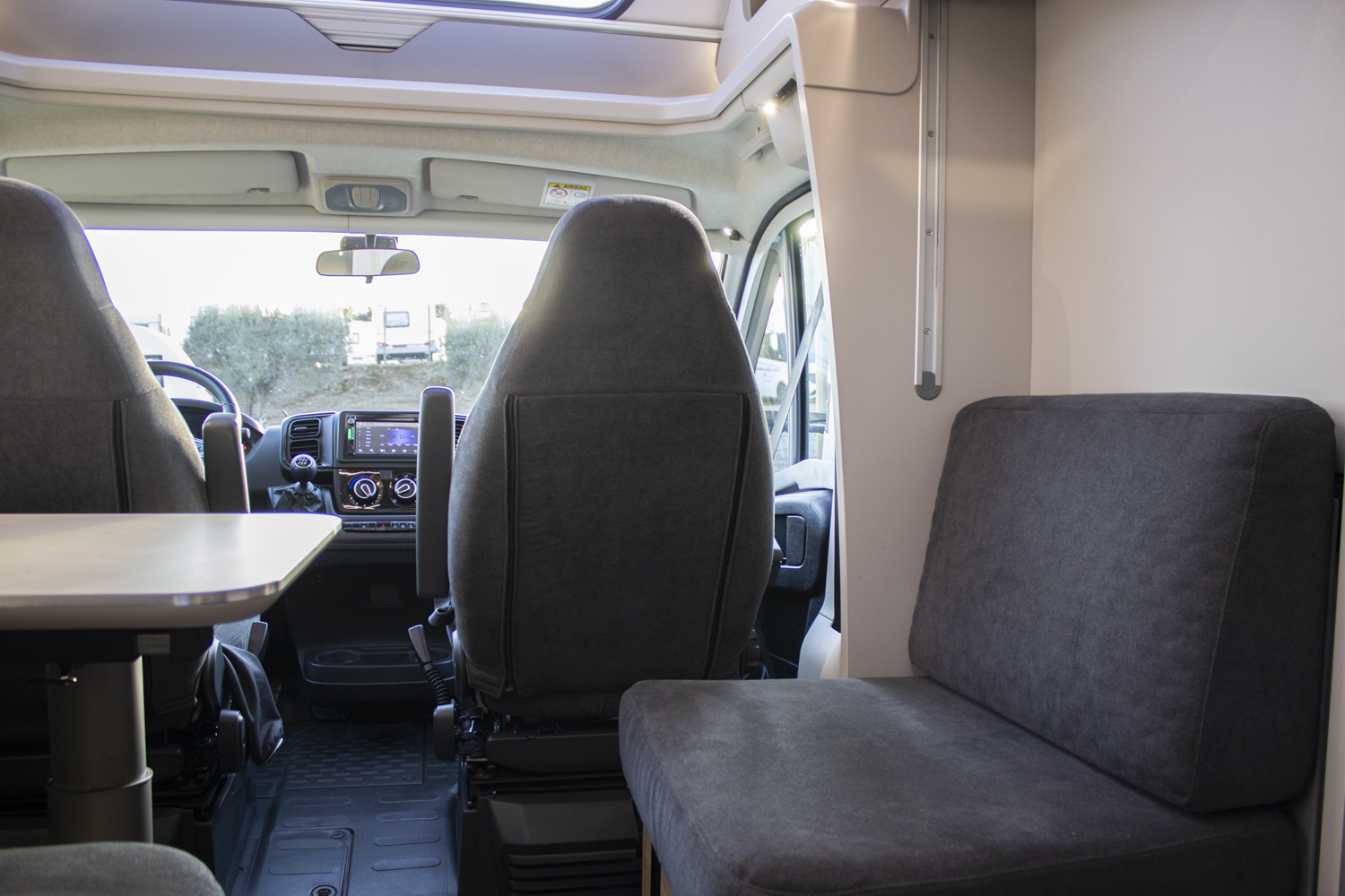 ADRIA MATRIX AXESS 670SL