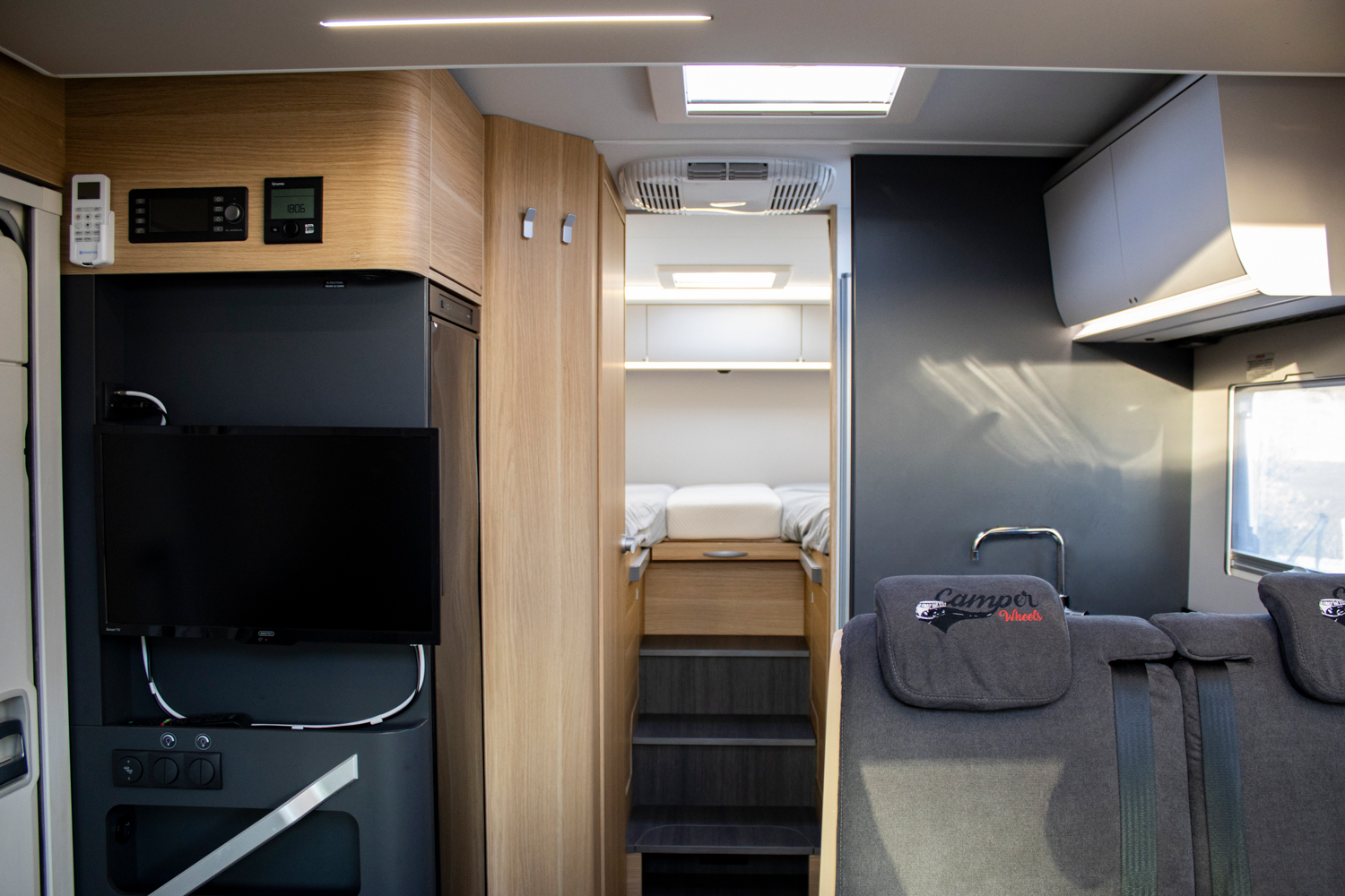 ADRIA MATRIX AXESS 670SL