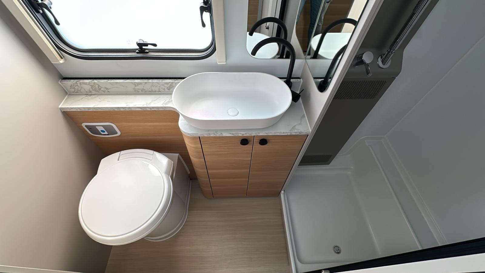 Adria Adora 573PT 2026