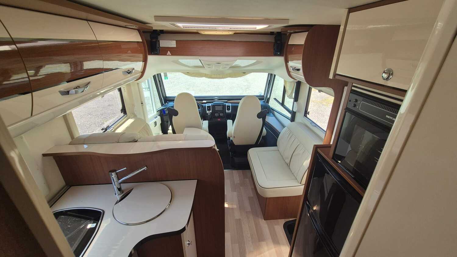 Autostar Privilege I720LC