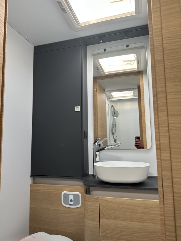 Adria Matrix 670SL 60Y - Imagen 15
