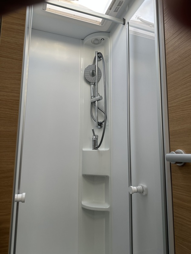 Adria Matrix 670SL 60Y - Imagen 16
